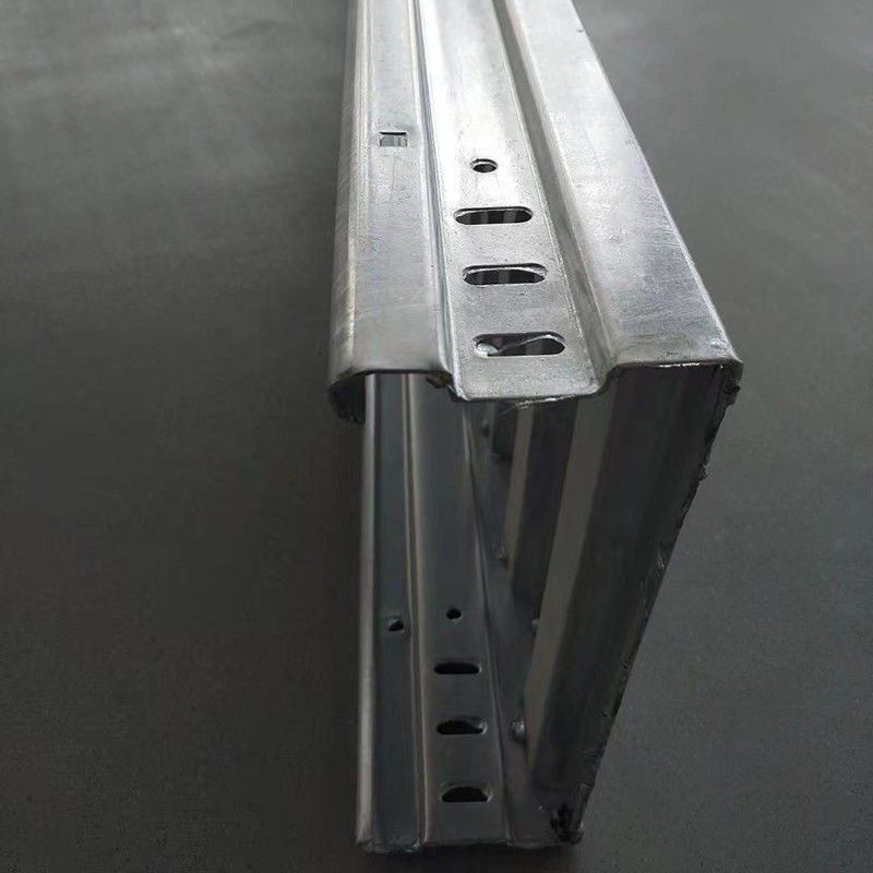 0.8-2.0 mm Targowiec do kablech falistego ze stali / aluminium dla systemu zarządzania kable